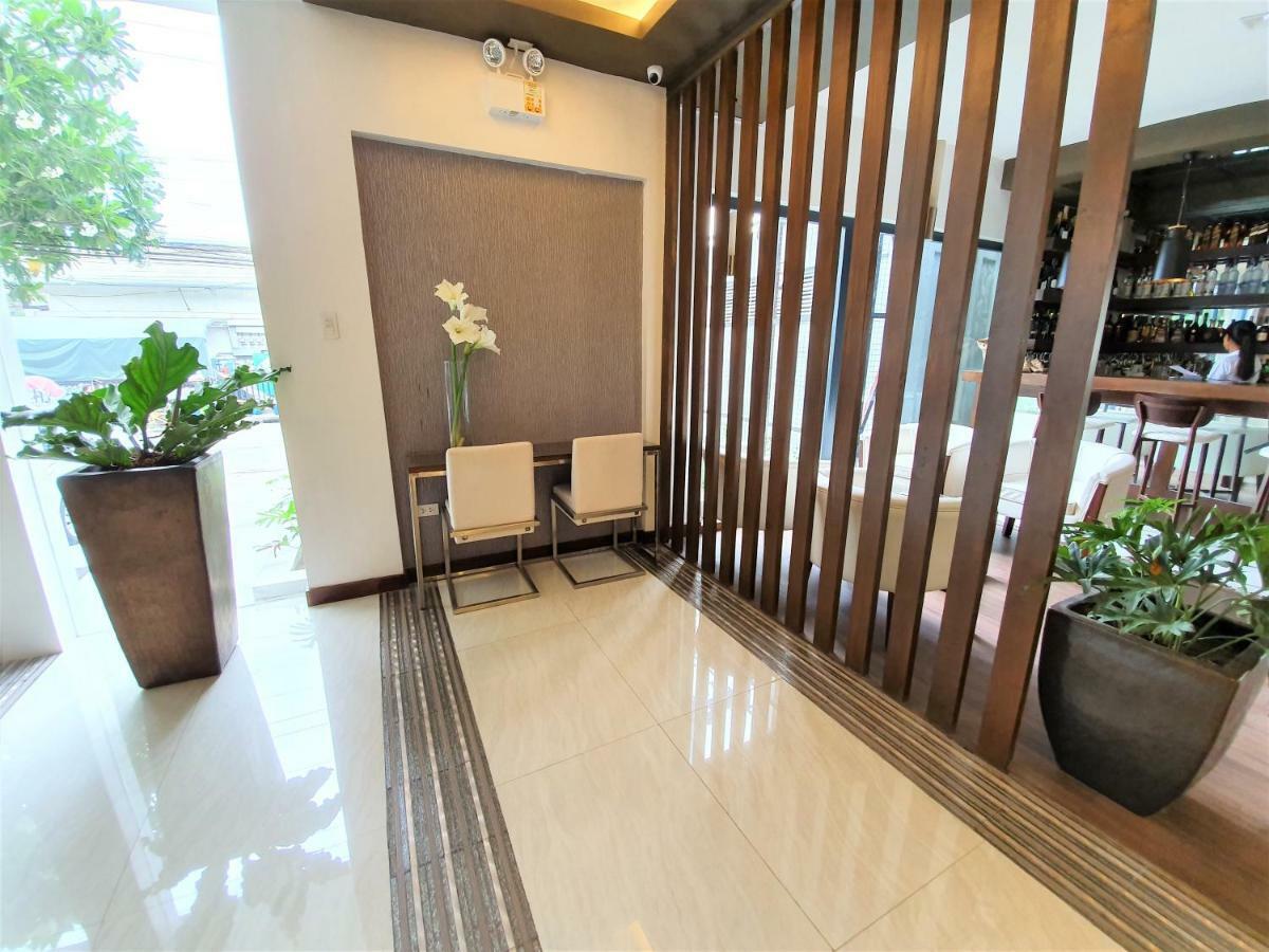 The Upperroom @ Real Suites Bacolod Kültér fotó