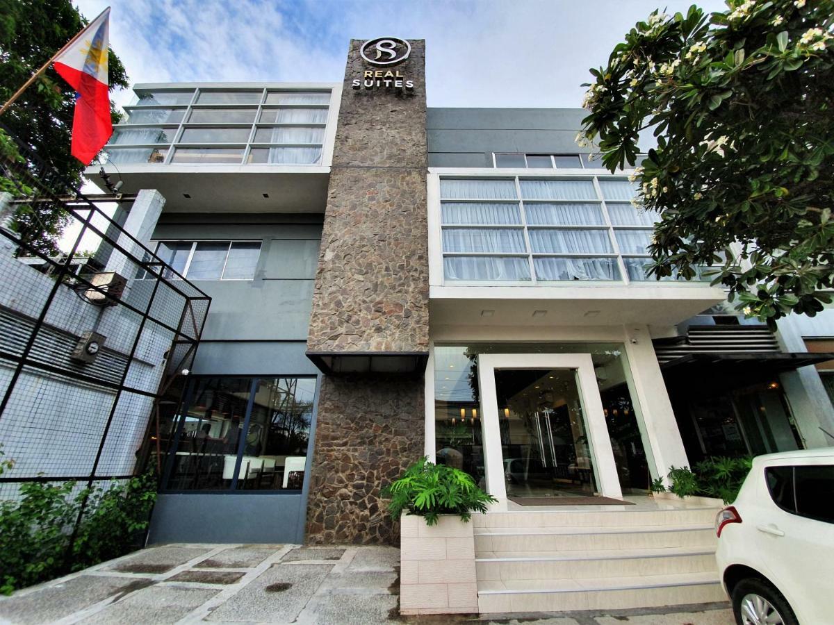 The Upperroom @ Real Suites Bacolod Kültér fotó